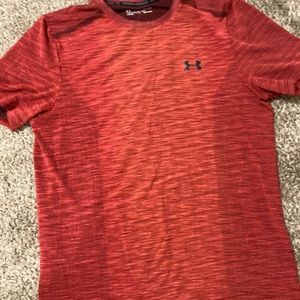 2) underarmour tshirts